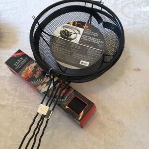 NWT Outset Chef’s outdoor grill basket & skillet and flex grill sheets
